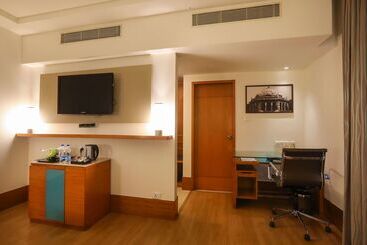 Radisson Blu Hotel Chennai City Centre