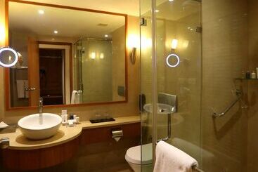 Radisson Blu Hotel Chennai City Centre