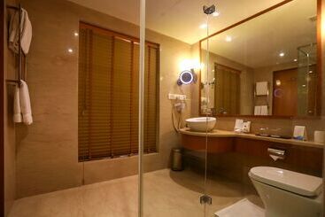 Radisson Blu Hotel Chennai City Centre