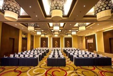 Radisson Blu Hotel Chennai City Centre