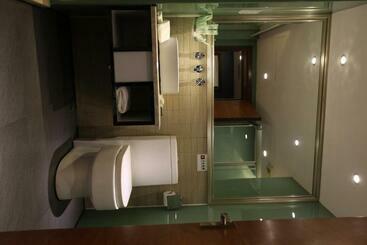 هتل Ramada Meizhou
