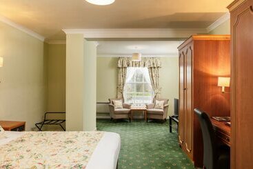 هتل روستایی Cally Palace Hotel & Golf Course
