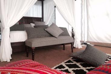 Отель Samsara Resort & Camp
