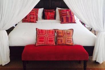 Отель Samsara Resort & Camp
