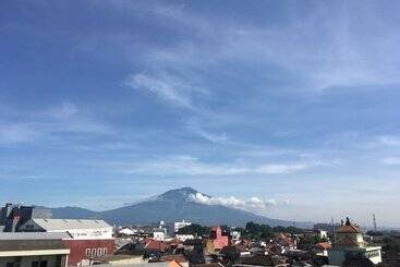 ホテル The 1o1 Malang Oj