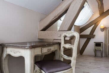 هتل The Originals Boutique, Hôtel Les Poèmes De Chartres