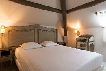 هتل The Originals Boutique, Hôtel Les Poèmes De Chartres