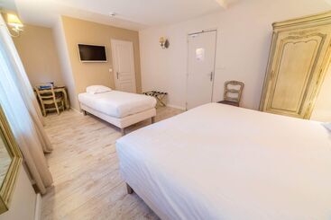 هتل The Originals Boutique, Hôtel Les Poèmes De Chartres