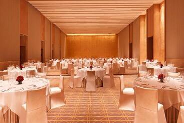 Hotel Trident Hyderabad