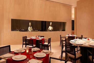 Hotel Trident Hyderabad