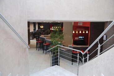 هتل Paris Pacific Paris Villejuif  Pres Du Metro L Hay Les Roses Ligne 14   Direct Paris Aeroport Orly E