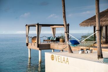هتل Velaa Private Island