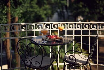 هتل Villa Eugenia