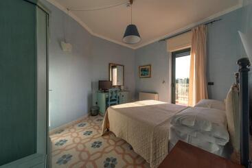 هتل Villa Rosa Antico