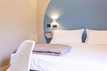Residence & Suites