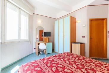 Residence & Suites