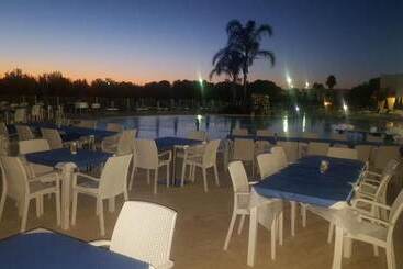 استراحتگاه Residence Portoselvaggio