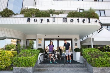 استراحتگاه Royal