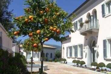 استراحتگاه Villa Ersilia