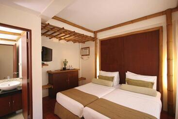 هتل Acuaverde Beach Resort