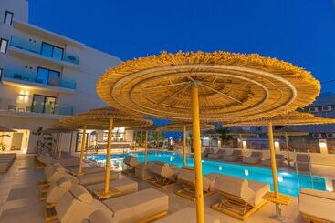 Cabana Blu Hotel & Suites