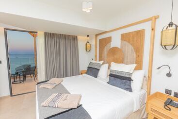 Cabana Blu Hotel & Suites