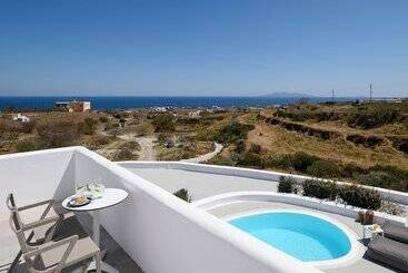 هتل Este Luxury Suites