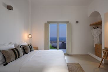 هتل Este Luxury Suites
