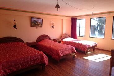 هتل Hostal Real Los Andes Del Lago