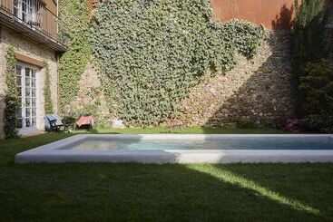 هتل Llimona Suites   Adults Only