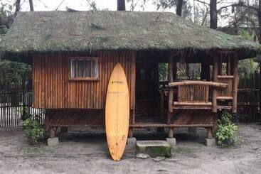 هتل Surf Theori Resort