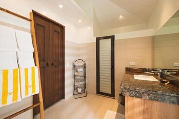 هتل Virgin Beach Resort