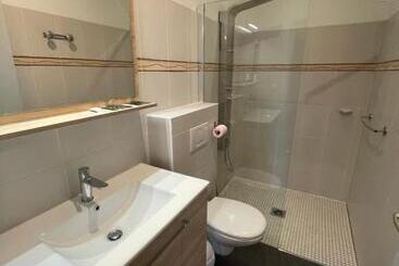 تختخواب و صبحانه Chambres Zazpiak