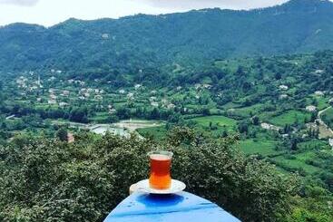 تختخواب و صبحانه Olimbera Köy Evi