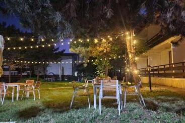 هتل Hellen Residence