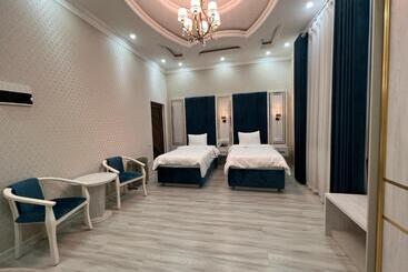 هتل Sharq