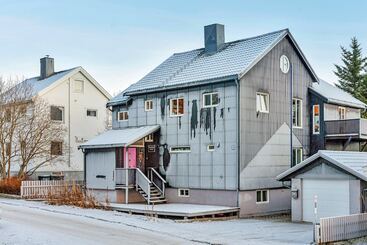 Auroras Friends Apartment   Hostel