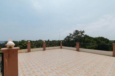 En Gedi Beach Resort By Reddoorz