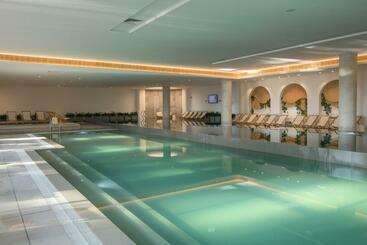 Ensana Aquahouse Hotel
