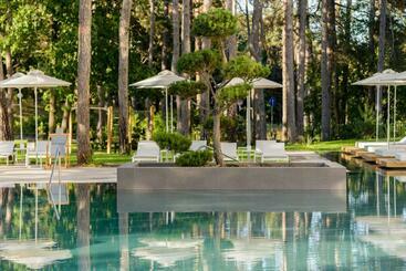 Ensana Aquahouse Hotel