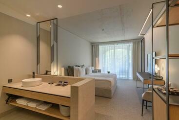 Ensana Aquahouse Hotel
