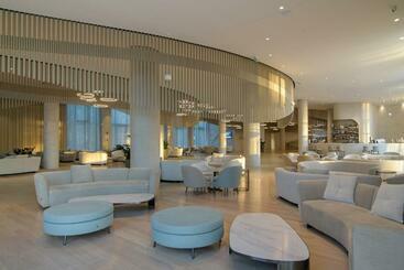 Ensana Aquahouse Hotel