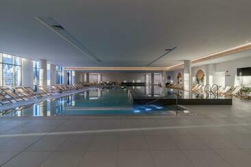 Ensana Aquahouse Hotel