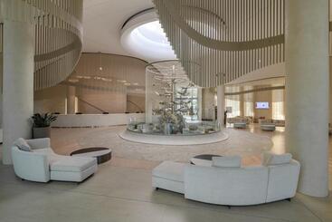 Ensana Aquahouse Hotel