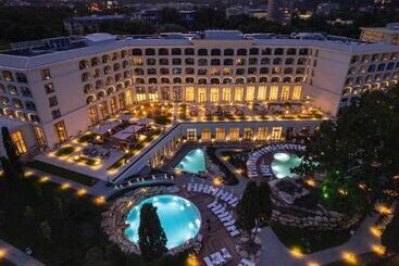 Ensana Aquahouse Hotel