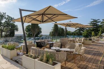 Ensana Aquahouse Hotel