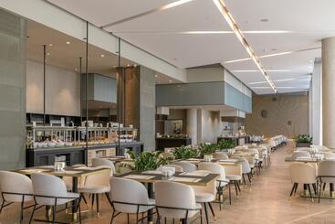 Ensana Aquahouse Hotel