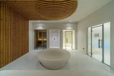 Ensana Aquahouse Hotel