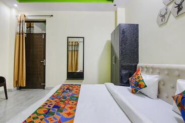 Fabhotel Pushp Kunj