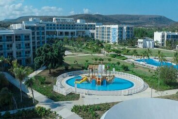 Hotel Gran Muthu Almirante Beach